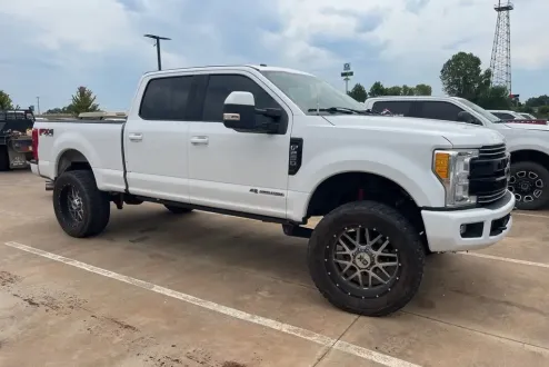 2017 Ford F-250 photo 2