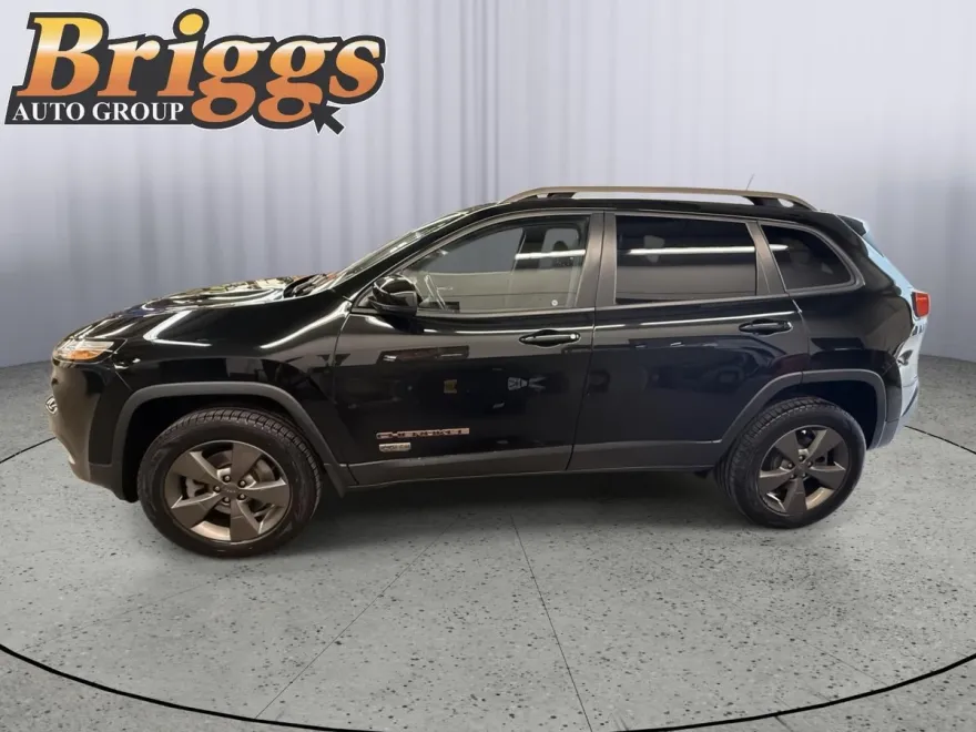 2017 Jeep Cherokee 80th Anniversary Edition photo 1