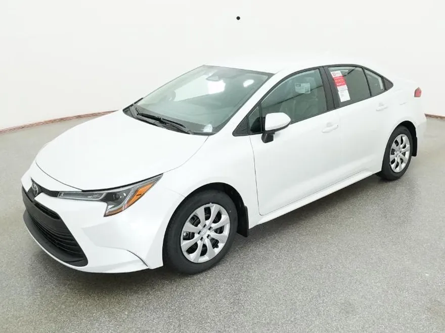 2026 Toyota Corolla LE photo 1