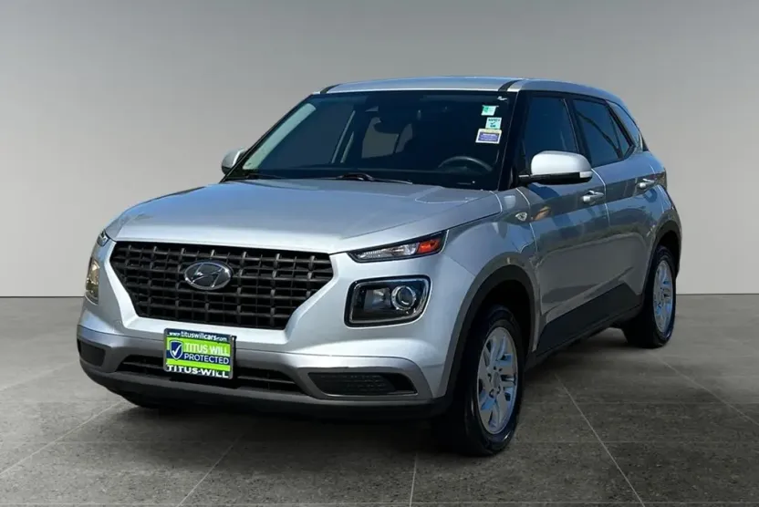 2022 Hyundai Venue SE photo 1