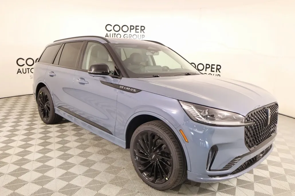 2025 Lincoln Aviator Reserve photo 1