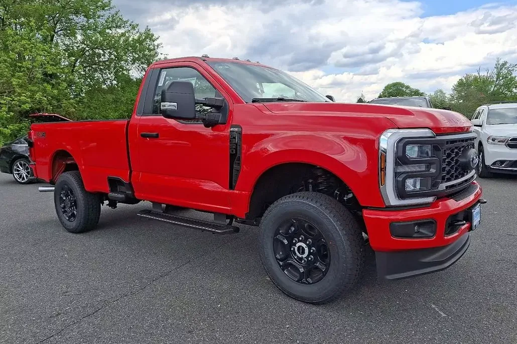 2025 Ford F-350 XL photo 1