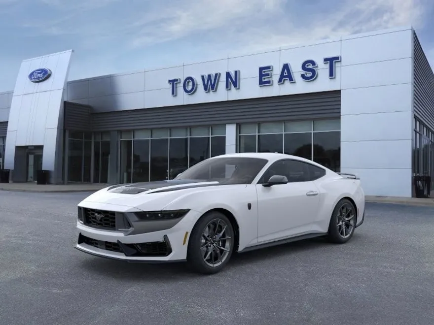 2025 Ford Mustang Dark Horse photo 1