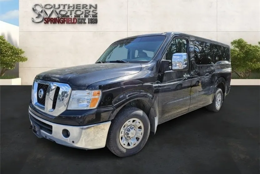 2013 Nissan NV3500 photo 1