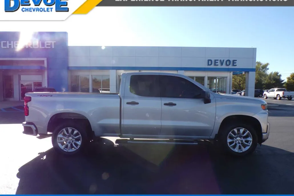 2020 Chevrolet Silverado 1500 Custom photo 1