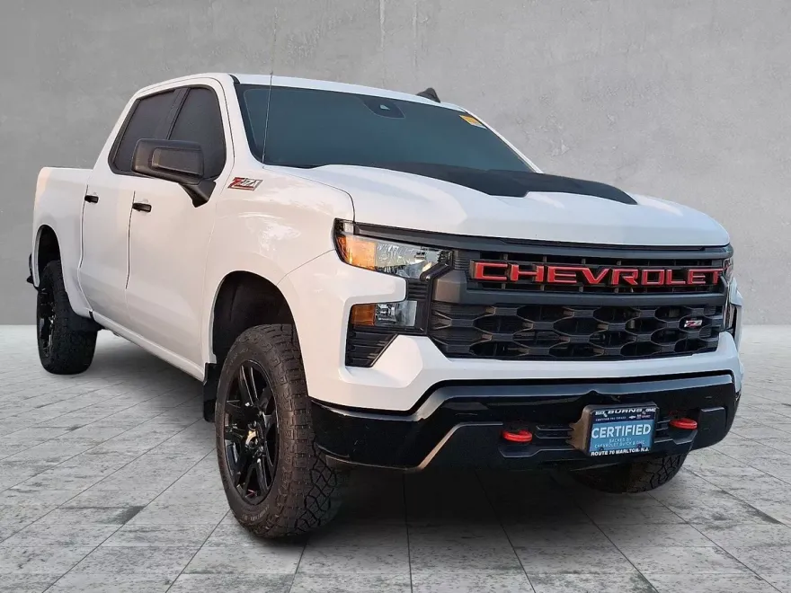 2023 Chevrolet Silverado 1500 Custom Trail Boss photo 1