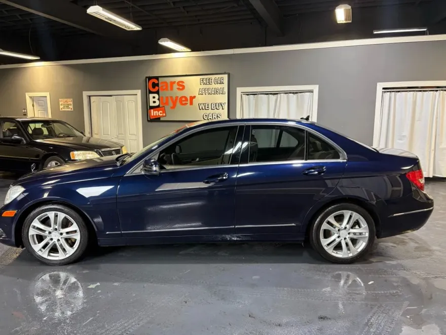 2013 Mercedes Benz C 300 4MATIC Luxury Sedan photo 1
