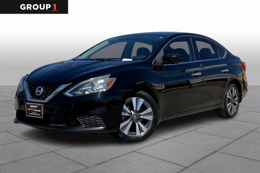 2019 Nissan Sentra SV photo 1