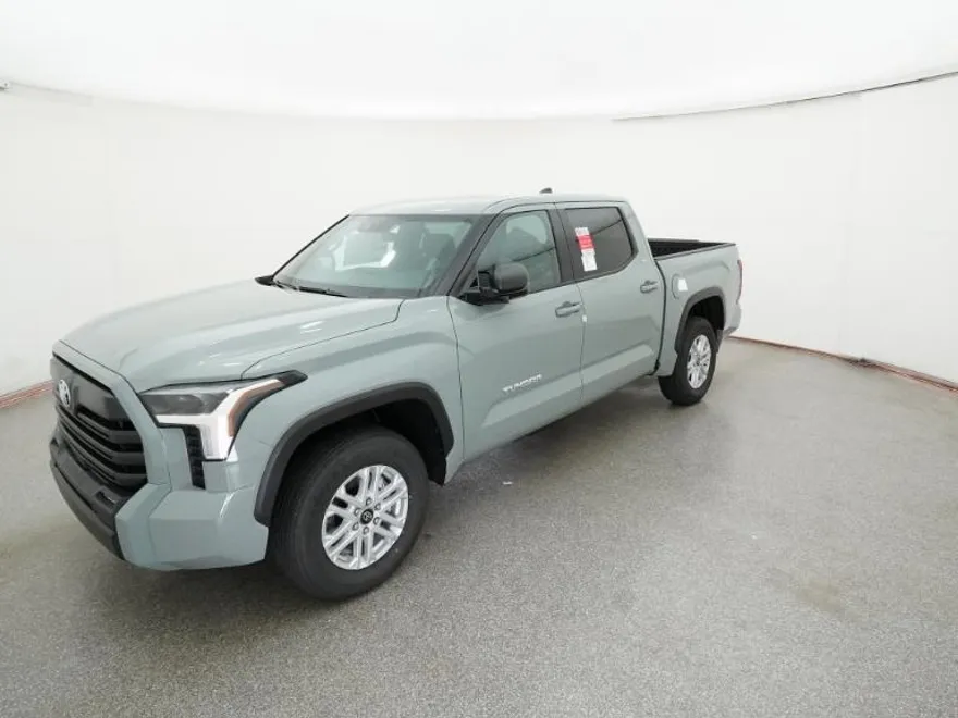 2026 Toyota Tundra SR5 CrewMax photo 1