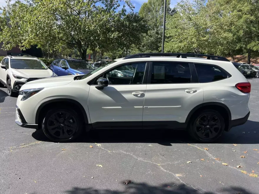 2025 Subaru Ascent Onyx Edition Touring photo 1