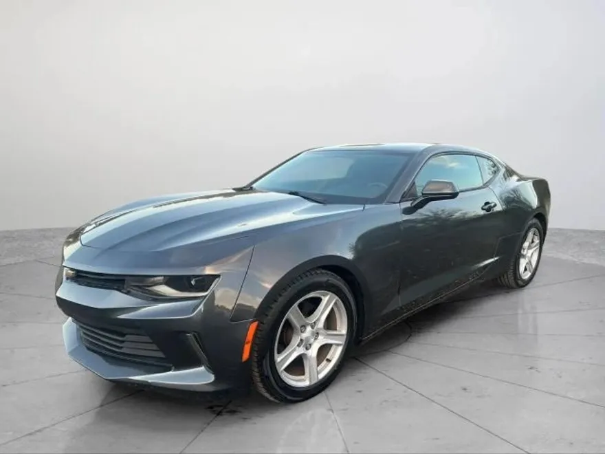 2016 Chevrolet Camaro Coupe photo 1