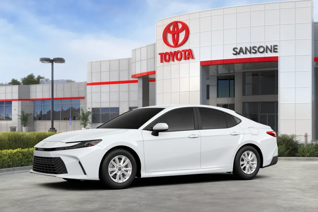 2025 Toyota Camry LE photo 1