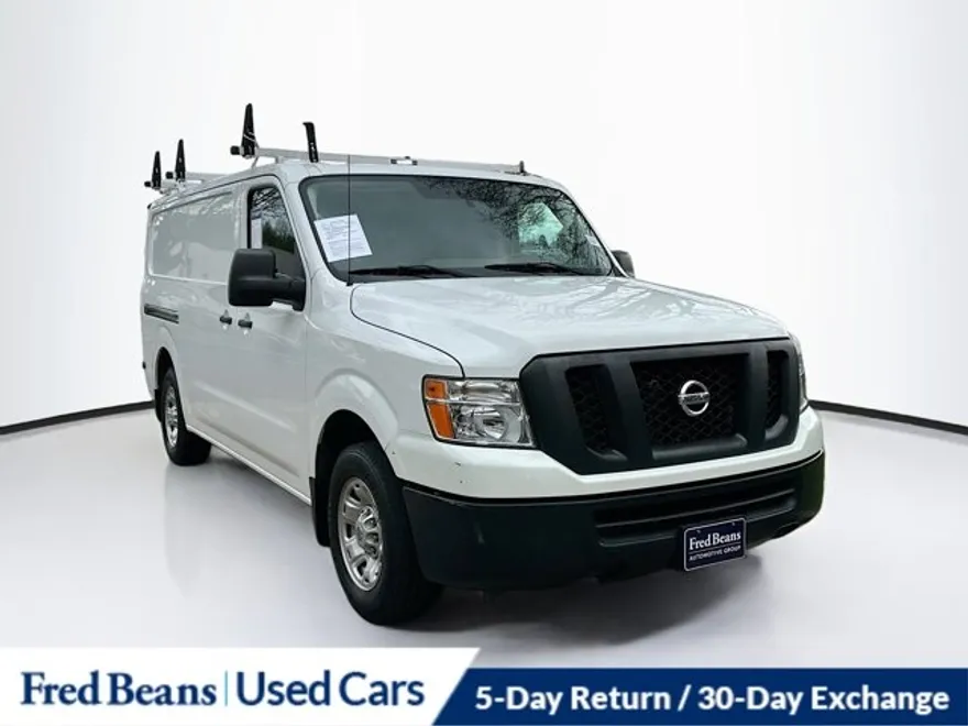 2020 Nissan NV2500 HD SV photo 1