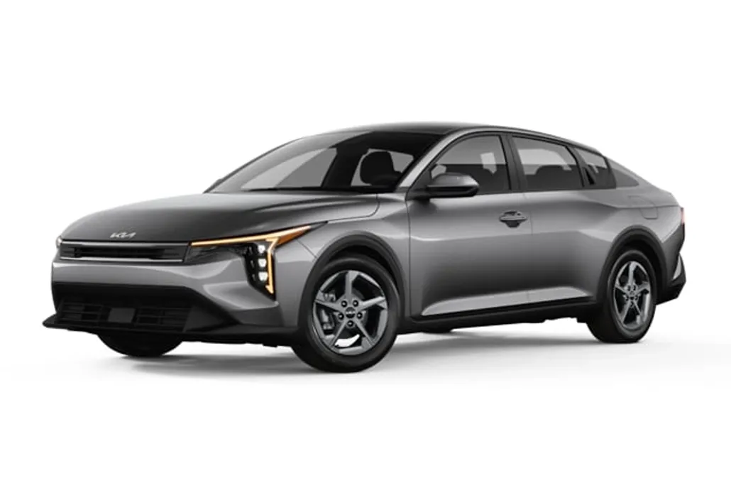 2025 Kia K4 LXS photo 1