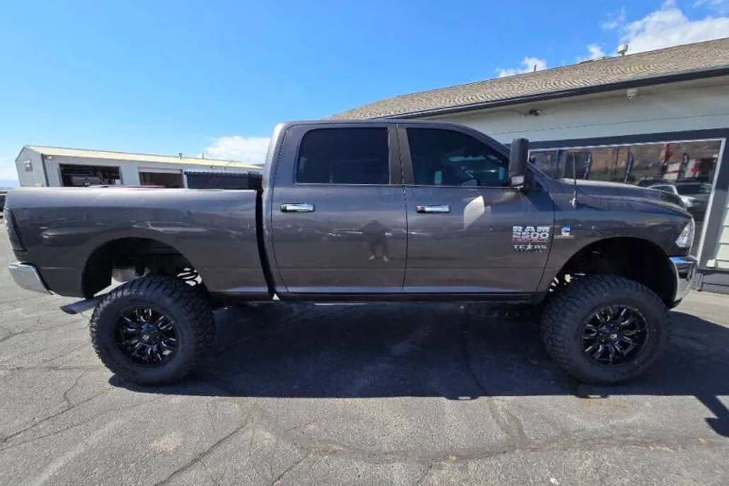 2016 Ram 2500 SLT photo 1