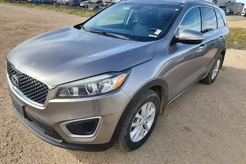2017 Kia Sorento LX photo 1