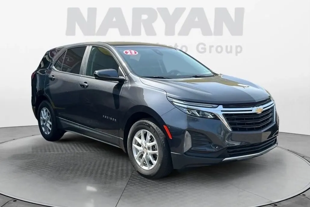 2023 Chevrolet Equinox LT photo 1
