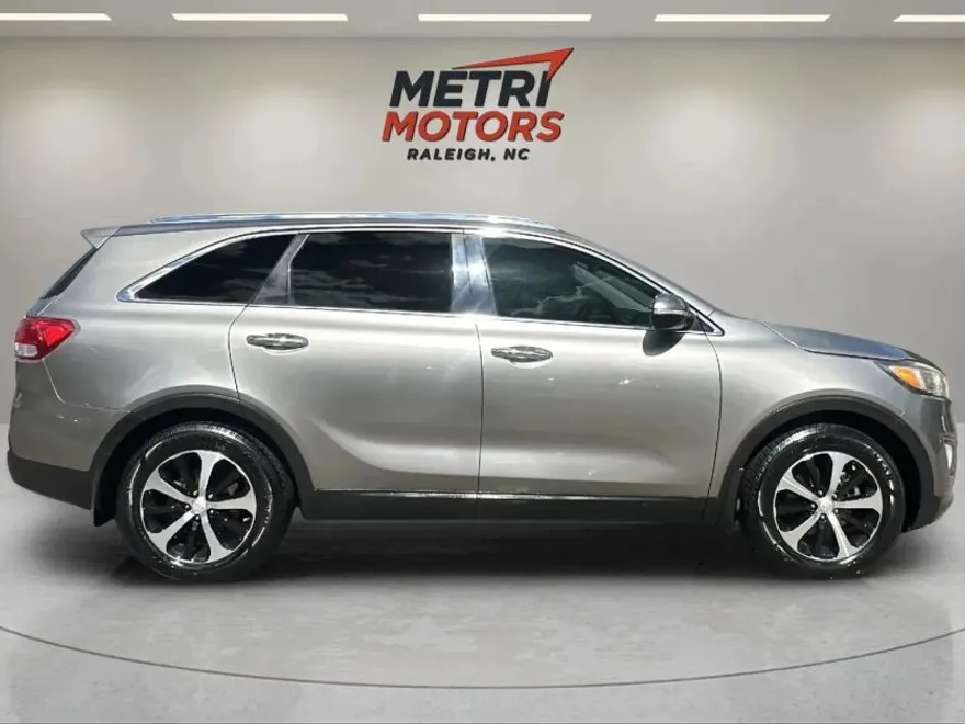 2016 Kia Sorento EX photo 1