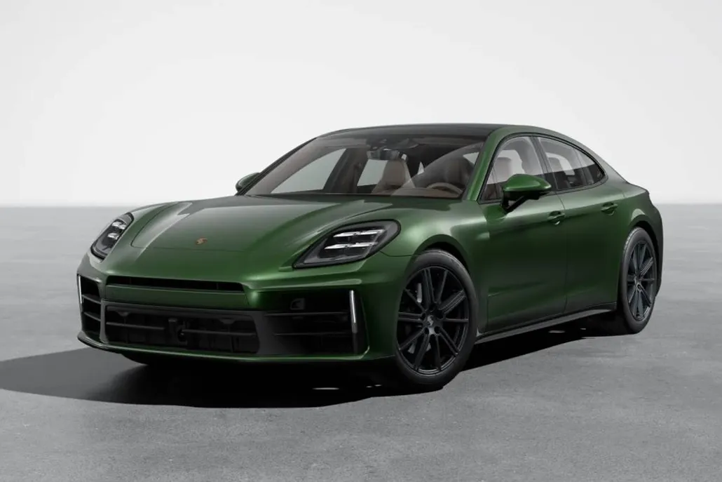 2026 Porsche Panamera 4 photo 1