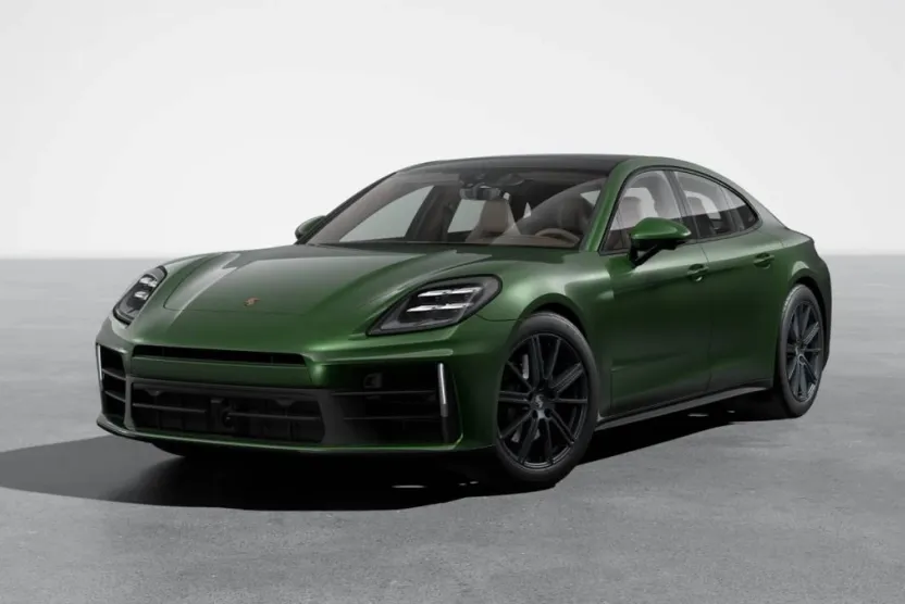 2026 Porsche Panamera 4 photo 1