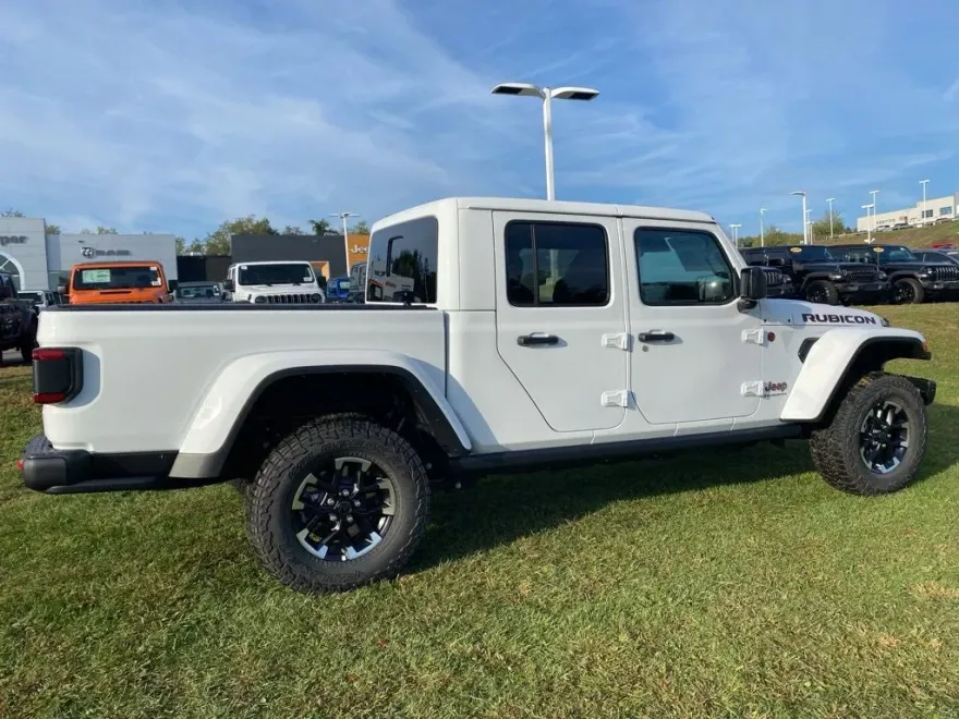 2025 Jeep Gladiator Rubicon photo 1