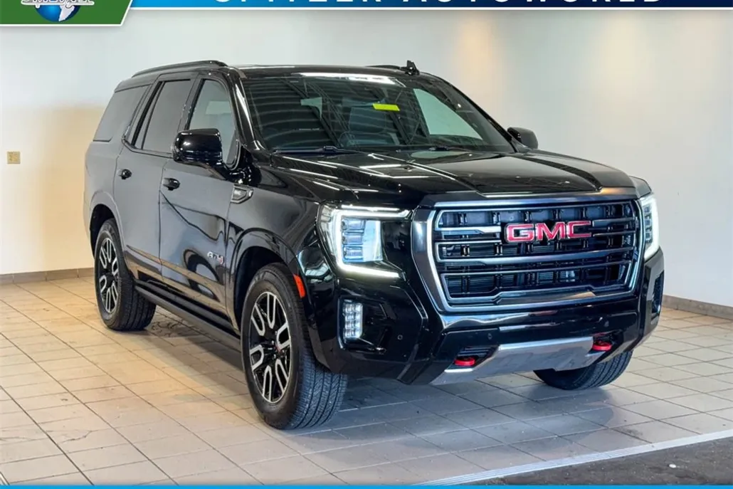 2024 Gmc Yukon AT4 photo 1