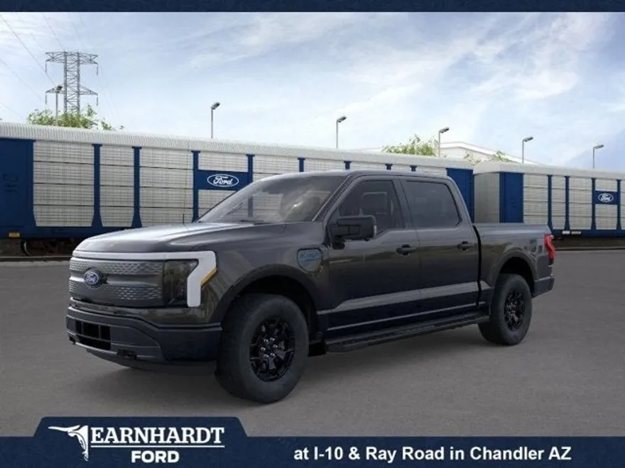 2025 Ford F-150 Lightning XLT photo 1
