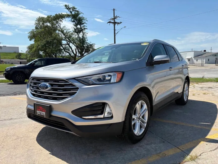 2020 Ford Edge SEL photo 1