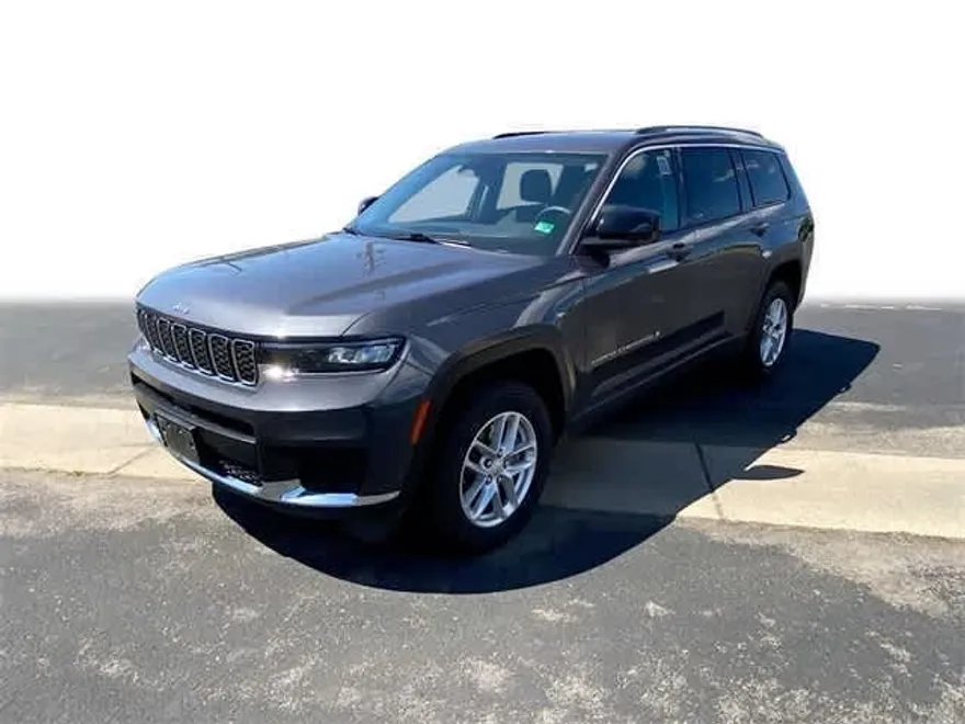 2023 Jeep Grand Cherokee Laredo photo 1