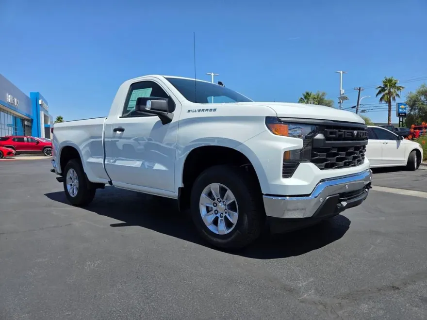 2025 Chevrolet Silverado 1500 photo 1