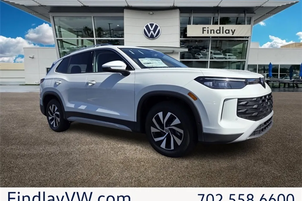 2025 Volkswagen Tiguan S photo 1