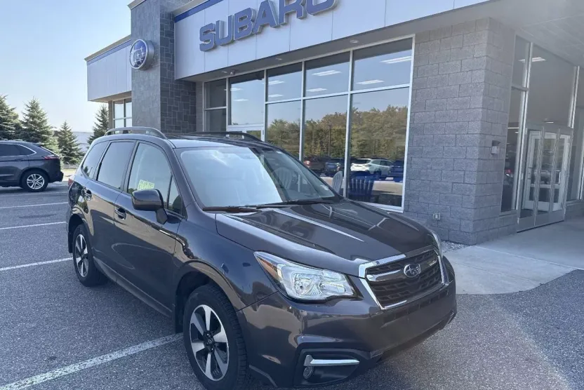 2018 Subaru Forester 2.5i Premium photo 1