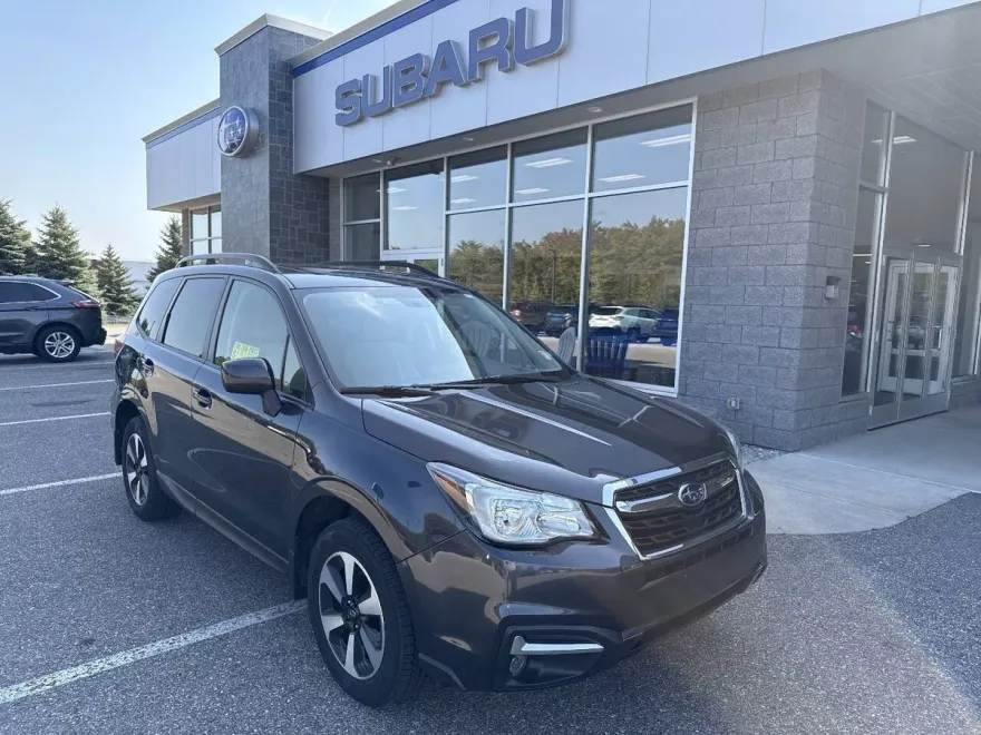 2018 Subaru Forester 2.5i Premium photo 1
