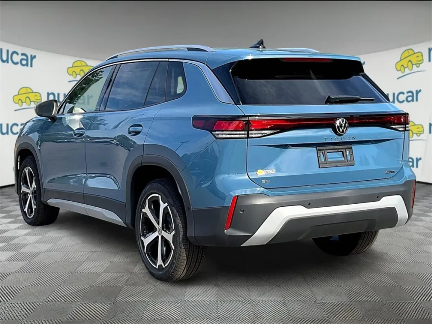 2025 Volkswagen Tiguan SE photo 1