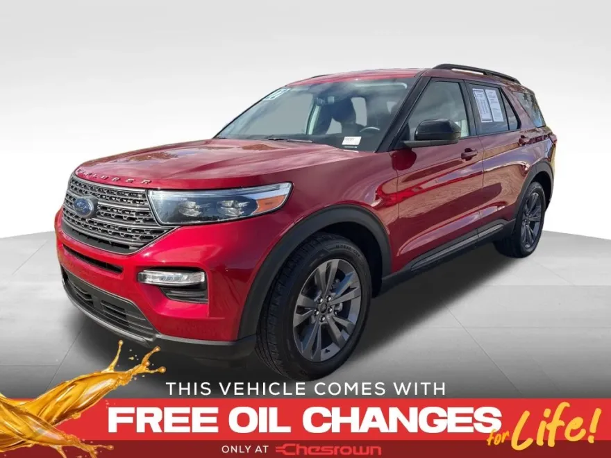2022 Ford Explorer XLT photo 1
