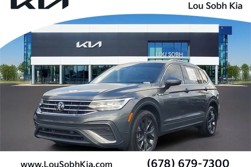 2023 Volkswagen Tiguan SE photo 1