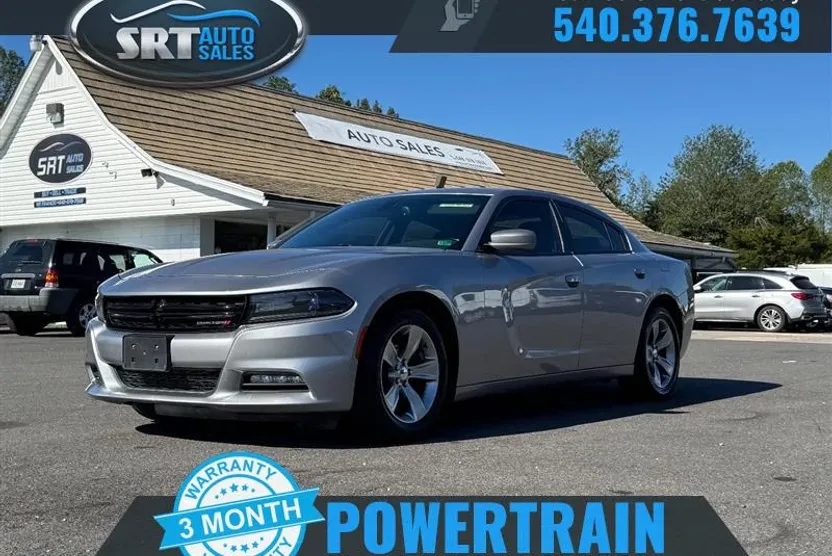 2016 Dodge Charger SXT photo 1