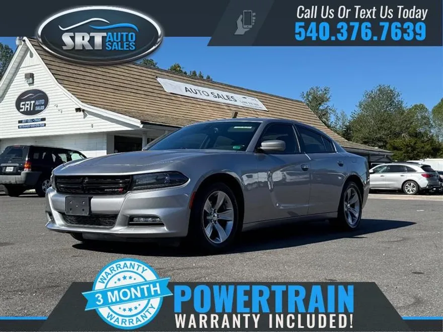 2016 Dodge Charger SXT photo 1