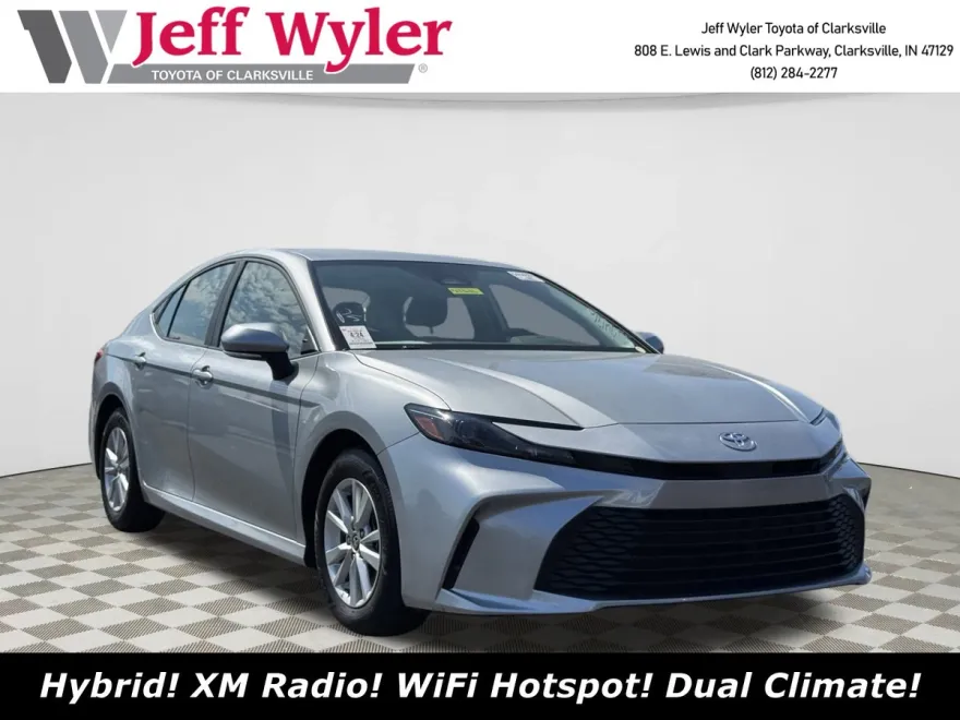 2025 Toyota Camry LE Hybrid photo 1