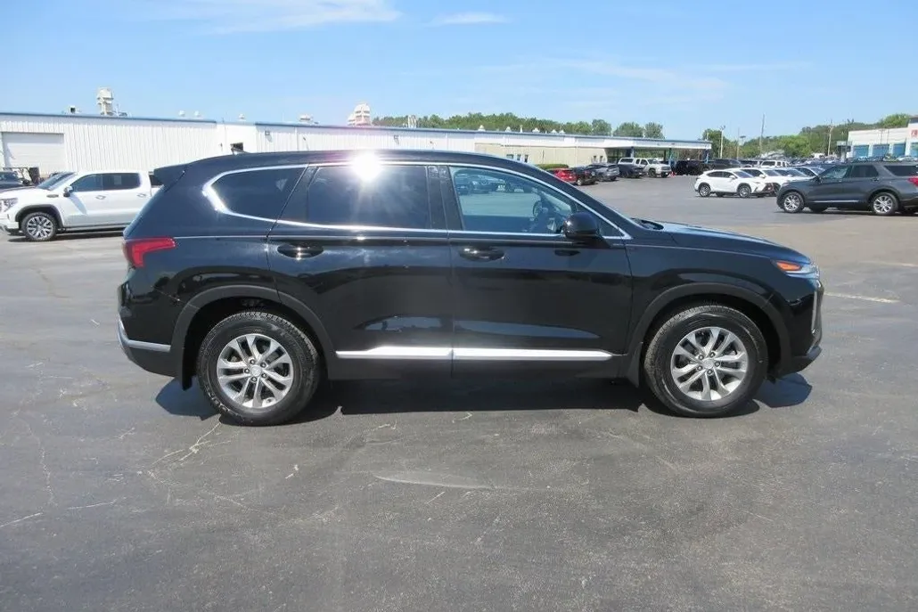 2020 Hyundai Santa Fe SEL photo 1