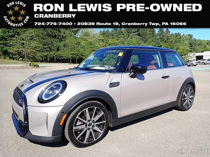 2023 Mini Cooper Base photo 1