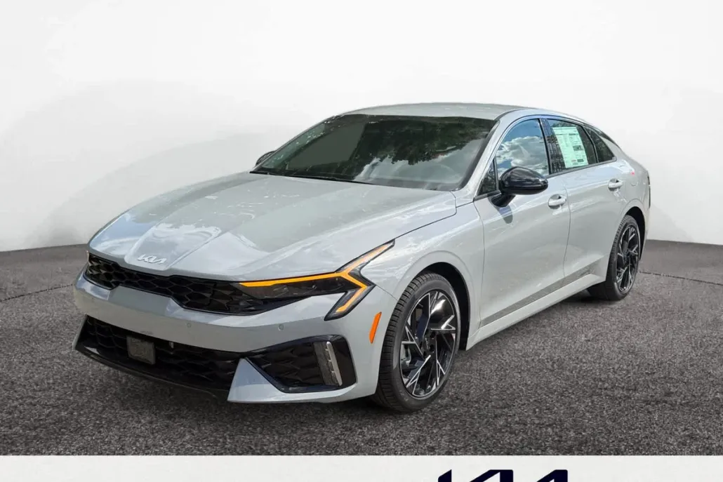 2026 Kia K5 GT-Line photo 1