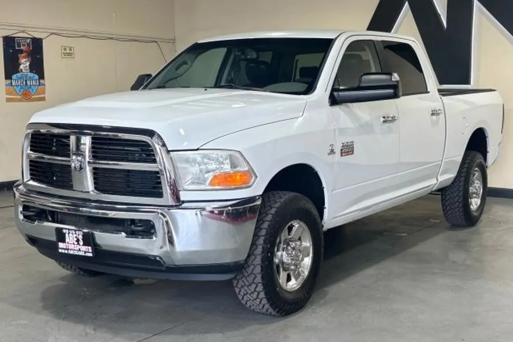2010 Dodge Ram SLT photo 1