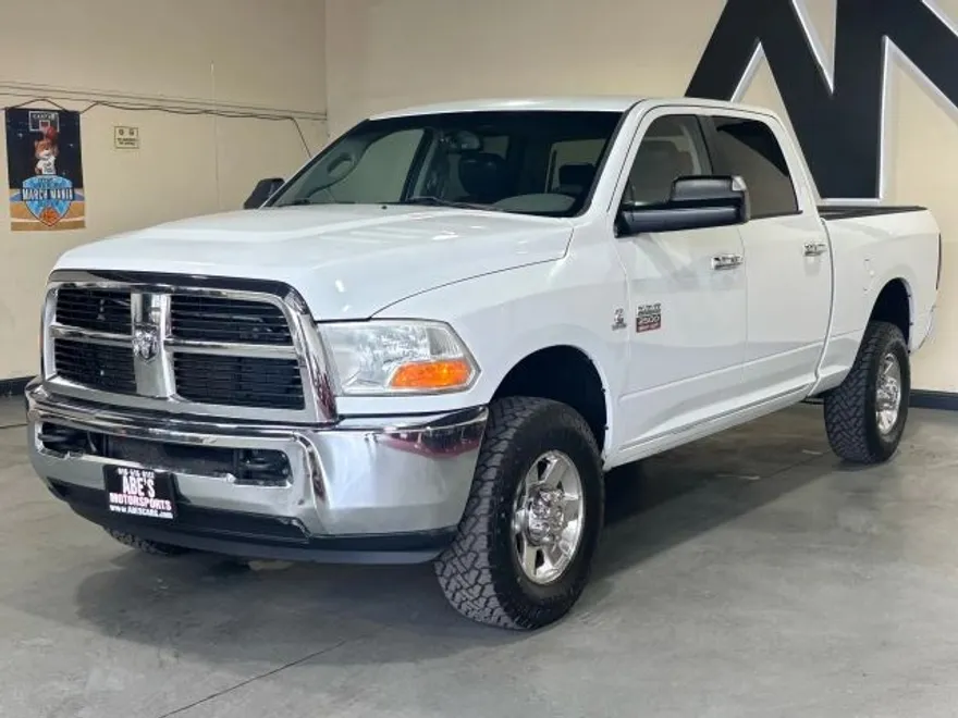 2010 Dodge Ram SLT photo 1