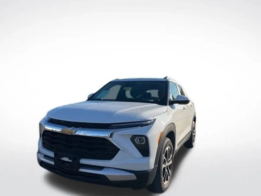 2024 Chevrolet Trailblazer LT photo 1