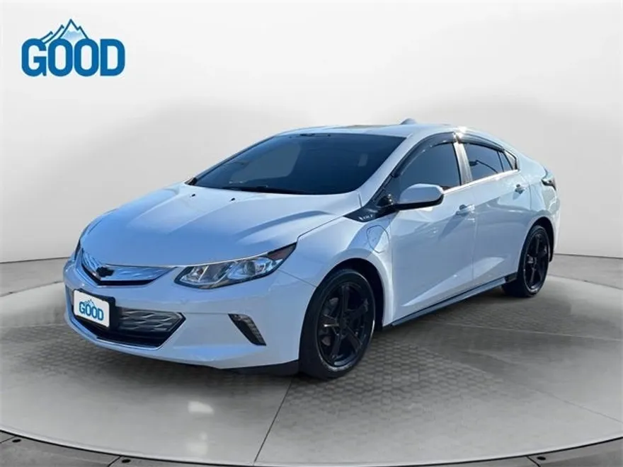2018 Chevrolet Volt LT photo 1