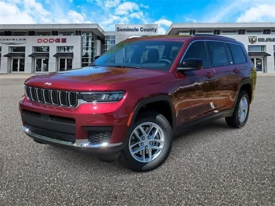 2025 Jeep Grand Cherokee Laredo photo 1
