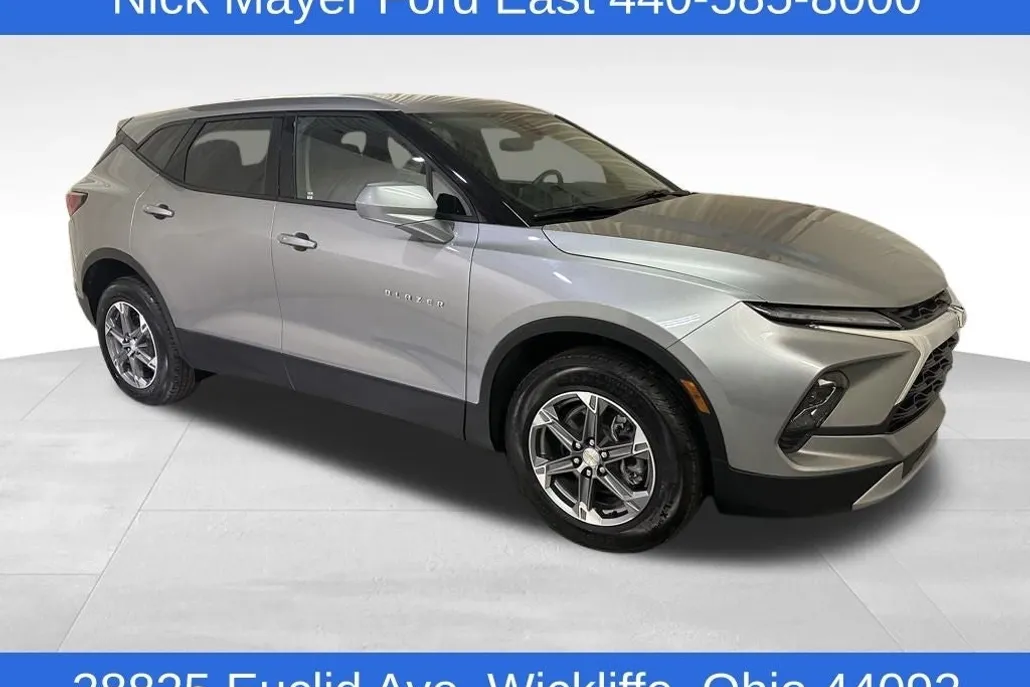 2023 Chevrolet Blazer 2LT photo 1