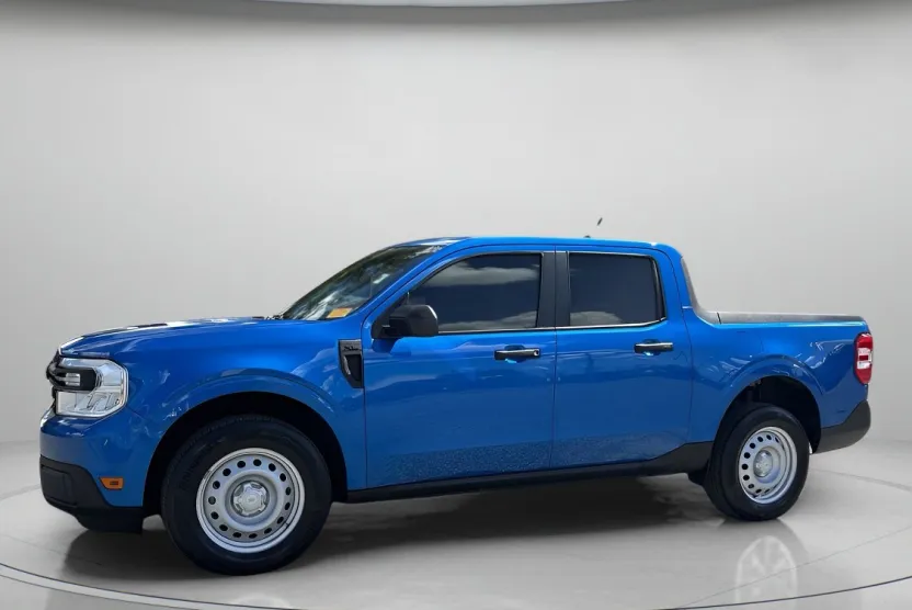 2022 Ford Maverick XL photo 1