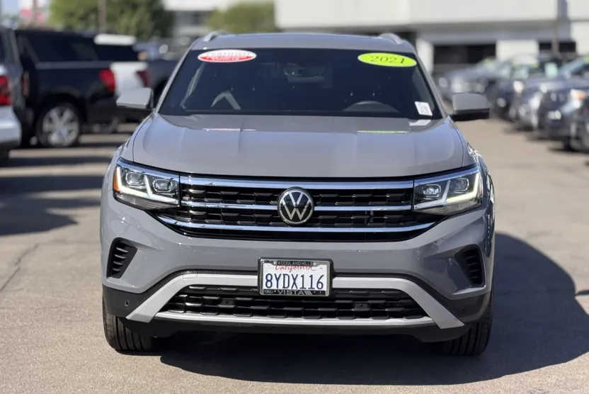 2021 Volkswagen Atlas Cross Sport SE Technology photo 1